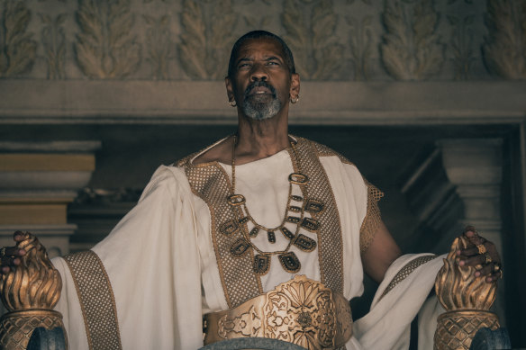 Denzel Washington as arms dealer Macrinus in <i>Gladiator II<i/>.