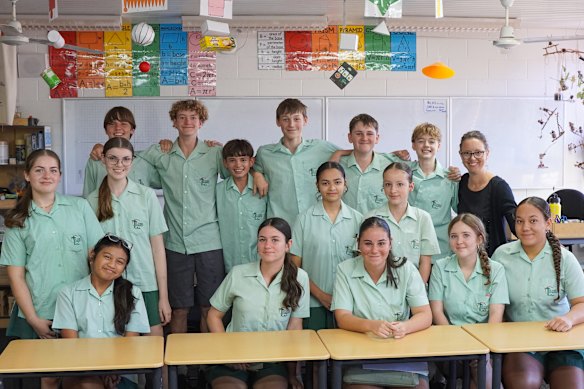 Alunos do 9º ano do St Luke's College, Karratha.