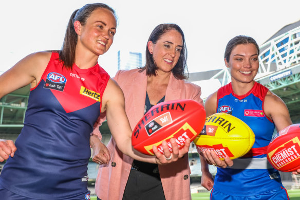 Daisy Pearce, Nicole Livingstone and Western Bulldogs captain Ellie Blackburn.