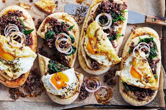 Fast sumac beef and spinach pide.