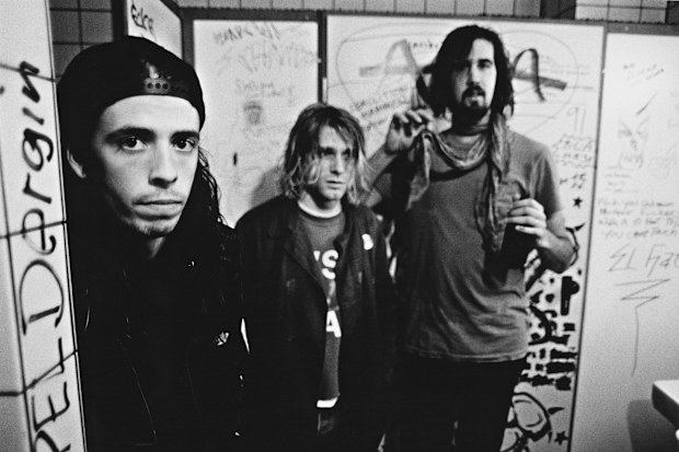 American rock group Nirvana, backstage in Frankfurt, Germany, 12th November 1991. Left to right: drummer Dave Grohl, singer and guitarist Kurt Cobain (1967 - 1994) and bassist Krist Novoselic. 