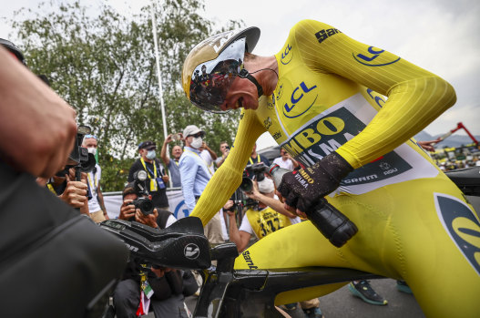 Jonas Vingegaard catches his breath after a phenomenal ride to win the 16th stage of the Tour de France last year.
