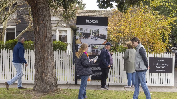 A handful of suburbs saw house prices weaken. 