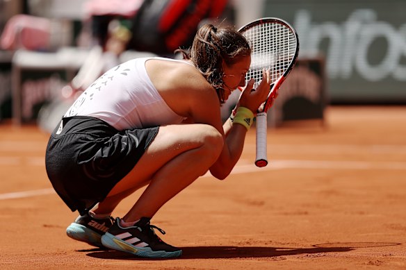 Daria Kasatkina celebrates after qualifying for her first grand slam semi-final at the French Open in 2022.