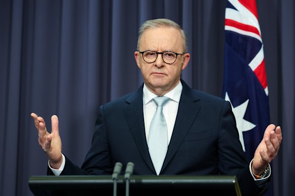 O primeiro -ministro Anthony Albanese é o neutro da Austrália, na Austrália, se juntando ao ataque de Israel no Irã.