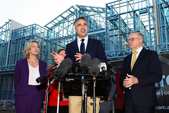 Peter Malinauskas speaks alongside Clare O’Neil and Anthony Albanese.  