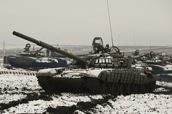 Abandoned Russian T-72B3 tanks, like those pictured, have been found with Western componentry inside.