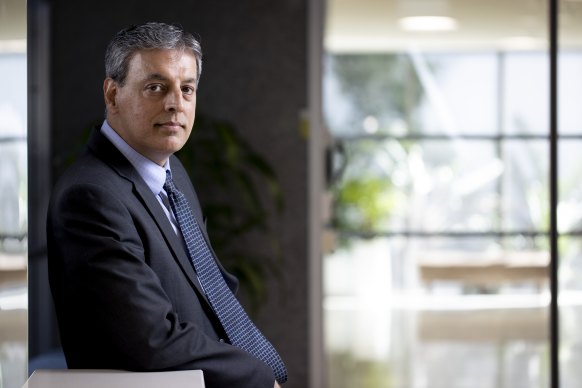 Orica chief Sanjeev Gandhi says Australia needs a more robust carbon market.