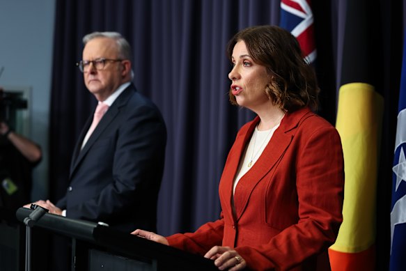 Prime Minister Anthony Albanese and Minister for Communications and Sport Anika Wells.