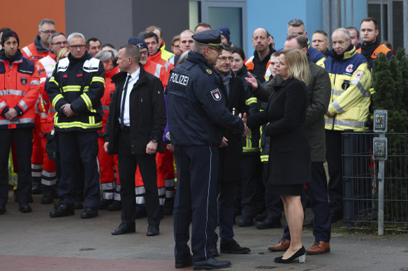 Germany’s Interior Minister Nancy Faeser and the head of the Hamburg police force Matthias Tresp at the site.