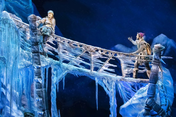 Courtney Monsma and Sean Sinclair in the Australian production of Frozen.