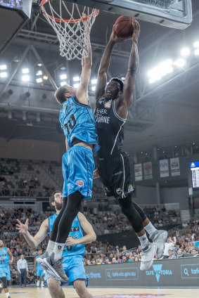 Melbourne United’s Carrick Felix gets the fans on their feet on Friday night.