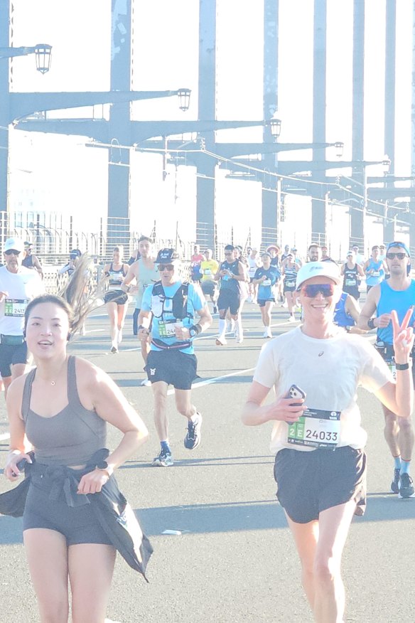 Running the Sydney Marathon (mostly) pain-free.