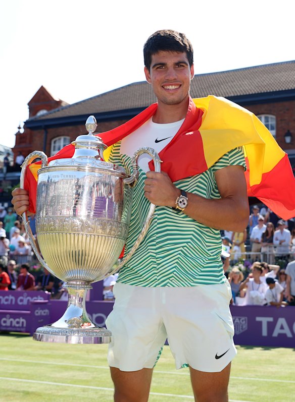 Alcaraz won the Queen’s Club title.