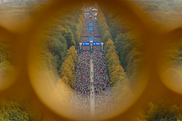General view of the starting second wave during 2026 BMW Berlin-Marathon on September 27, 2026 in Berlin, Germany.