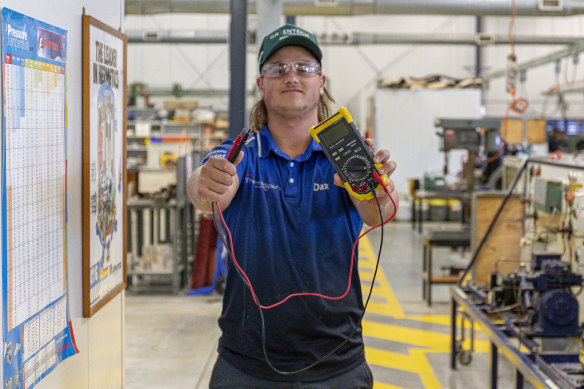 18-year-old TAFE Queensland first-year electrical apprentice Dax Du Toit is one of 4,000 tradies eligible to receive cash-back for tools.