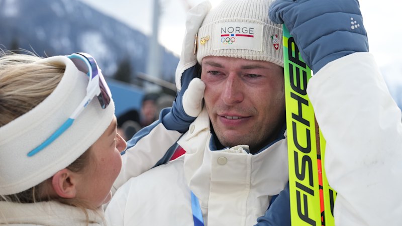 Unfaithful Olympic medallist makes desperate bid to win back ex