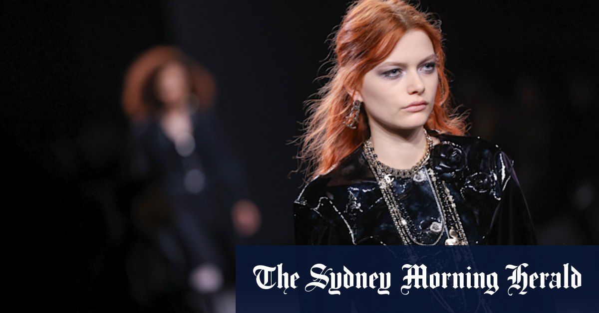 Paris Fashion Week 2023: Back to black - Vimarsana News