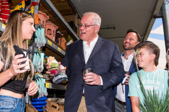 Scott Morrison visited a Bunnings in Perth’s northern suburbs.