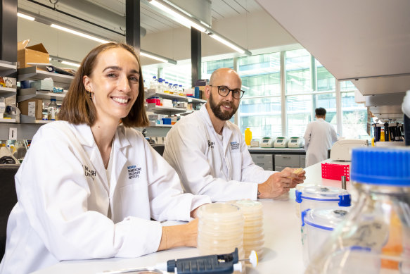 Monash PhD candidate Ashleigh Kropp and Dr Rhys Grinter in the lab.