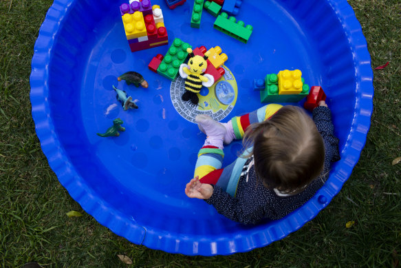 Almost a third of Australian families will get free childcare under a model proposed by the Productivity Commission.