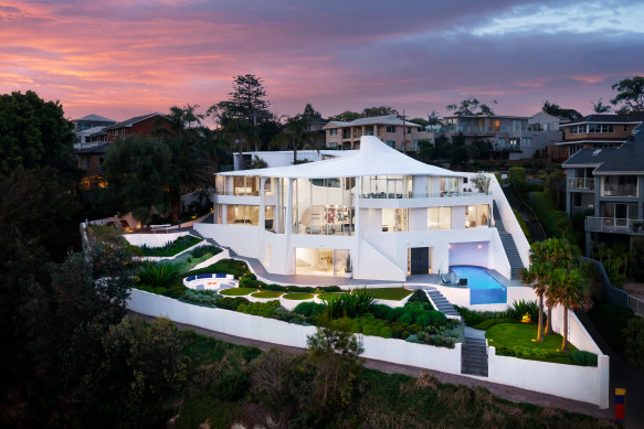 The landmark Cronulla house has sold for $14 million.