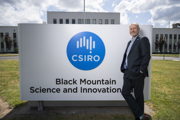 CSIRO chief executive Doug Hilton has defended the organisation from criticism by Opposition Leader Peter Dutton.