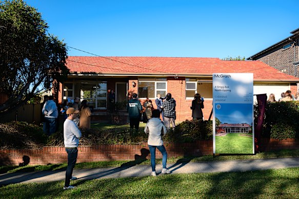 The vendor is planning to move to Western Australia.