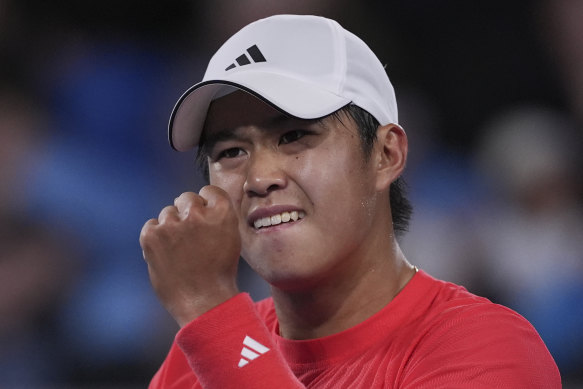 Learner Tien defeats Daniil Medvedev at the Australian Open.