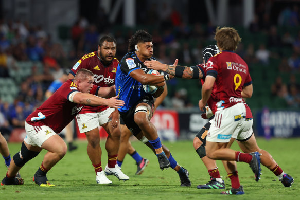 Felix Kalapu tries to break the line in the Force’s win over the Highlanders,