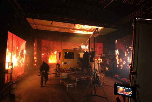 The Dreamscreen technology allowed the actors to feel the horror of being trapped in an inferno. 