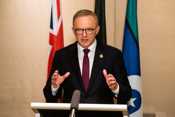 Prime Minister Anthony Albanese announces the release of Australian economist Sean Turnell.