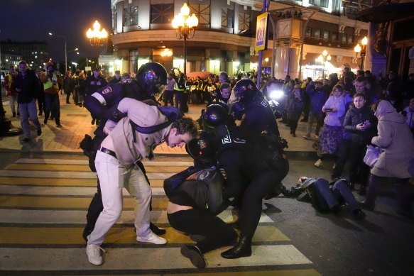 Riot police detain demonstrators at a protest in Moscow, Russia, in September last year, after Russian President Vladimir Putin ordered a partial mobilisation of reservists, effective immediately. 