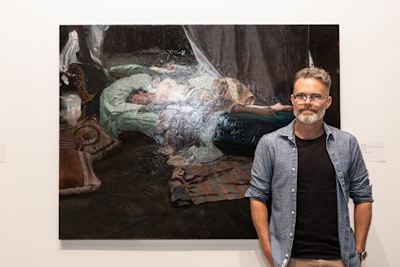 Sean Layh has won the Packing Room Prize for his portrait of actor Jacob Collins playing Hamlet.