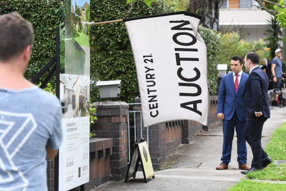 New research shows if a property fails to sell at auction, it faces a price drop of 2.6 per cent.