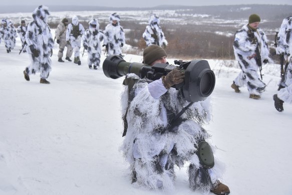 Ukrainian soldiers take part in an exercise for the use of NLAW anti-tank missiles near Lviv, western Ukraine, in January.