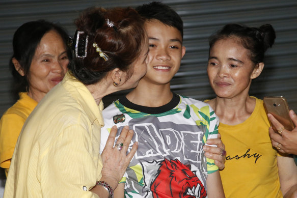 Duangpetch “Dom” Promthep, one of the boys rescued from the flooded cave in northern Thailand, has died in Britain.