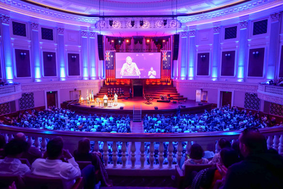 Brisbane City Hall was packed out on Saturday as a big increase in Kiwis and Indians led to a six=fold increase in new Australians settling in Brisbane.