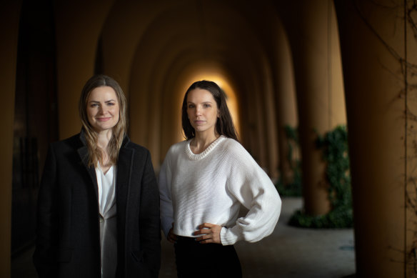 Dr Khandis Blake and Lindsie Arthur-Hulme have headed up a world-first study that examines what impact hormonal contraceptives have on women’s competitive drive. 