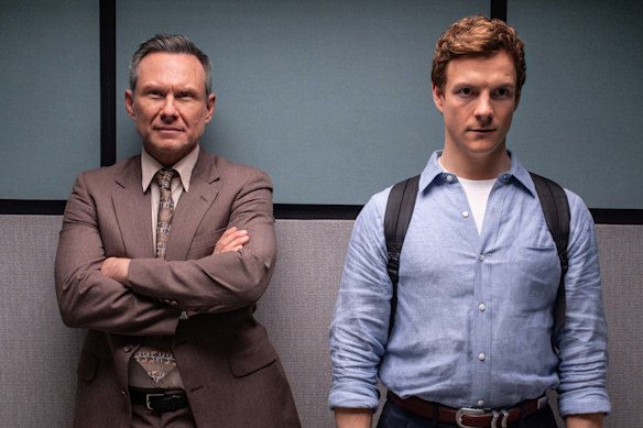 Dexter (Patrick Gibson, right) and his Christian rorebine (Christian) in Decno: Sin or original sin.