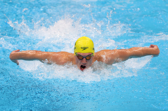 Brendon Smith stretches out during the 400m individual medley final at the Tokyo Aquatics Centre.