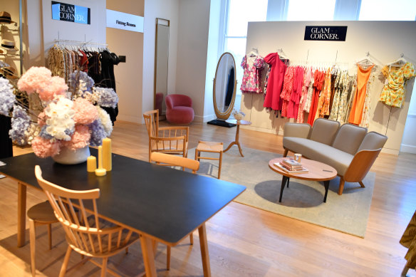 Glam corner 2025