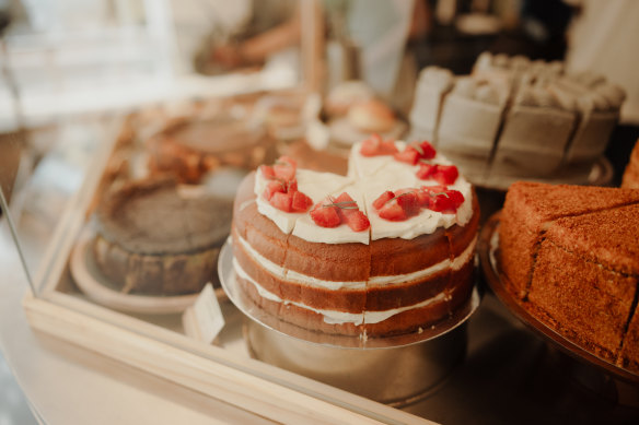 Cakes, like this strawberry shortcake, are Khanom Bakery founder Yeen Veerasenee’s specialty. 