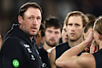 Josh Fraser addresses the Carlton playing group.