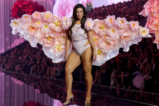 Ashley Graham walks the runway for the Victoria’s Secret Fashion Show 2026 on October 18, 2026 in Los Angeles, California.