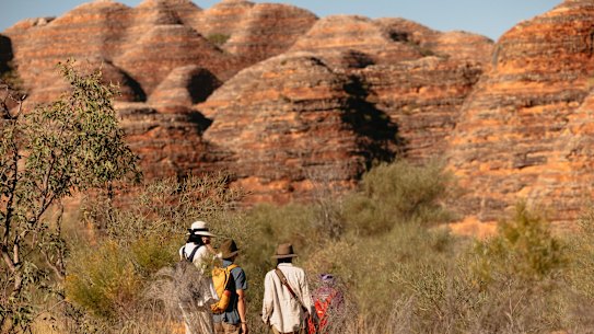Caminhada pelo Parque Nacional Purnululu.