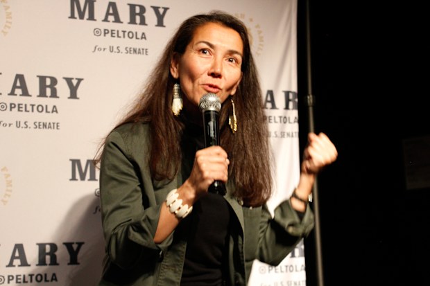 Mary Peltola, 2008'den bu yana Alaska'yı temsil eden ilk Demokrat olacak.