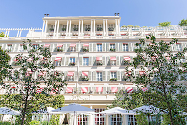 Le Bristol