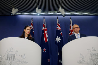 Başbakanlar Jacinda Ardern ve Anthony Albanese bu ayın başlarında Sidney'de.