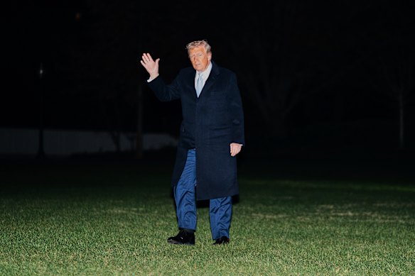 US President Donald Trump returned to Washington late on Sunday night and called on Republicans to vote in favour of releasing the files.